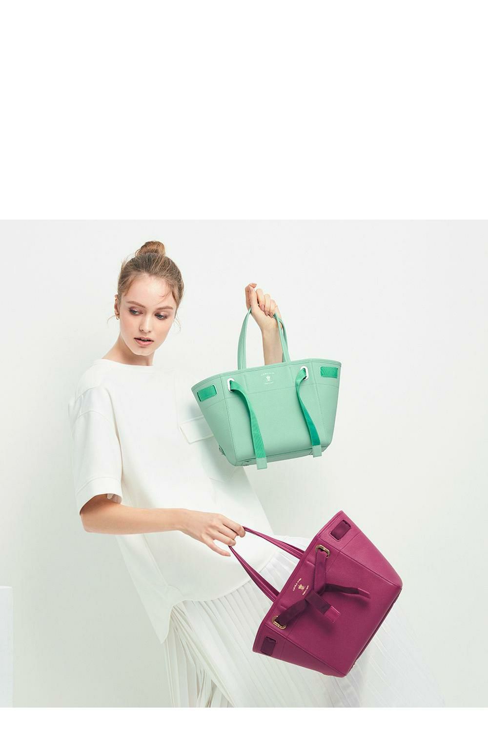 美品 ADMJ コンクルージョン トートバッグ A4可 シボ革 ピンク ゴールド 美品 ADMJ コンクルージョン トートバッグ A4可 シボ革 ピンク
