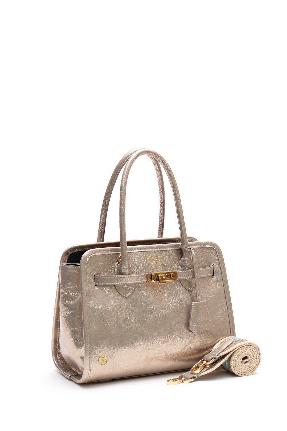 美品 A.D.M.J. クラックメタル前金具付トートM 25WS01002 クラックメタル前金具付トートM | A.D.M.J.公式オンラインストア