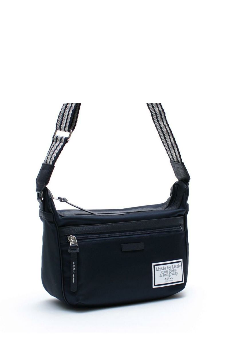 完売品 NICENESS ROGER 23SS ショルダーバッグ ブラック 希少 完売品 NICENESS ROGER 23SS ショルダーバッグ ブラック 希少